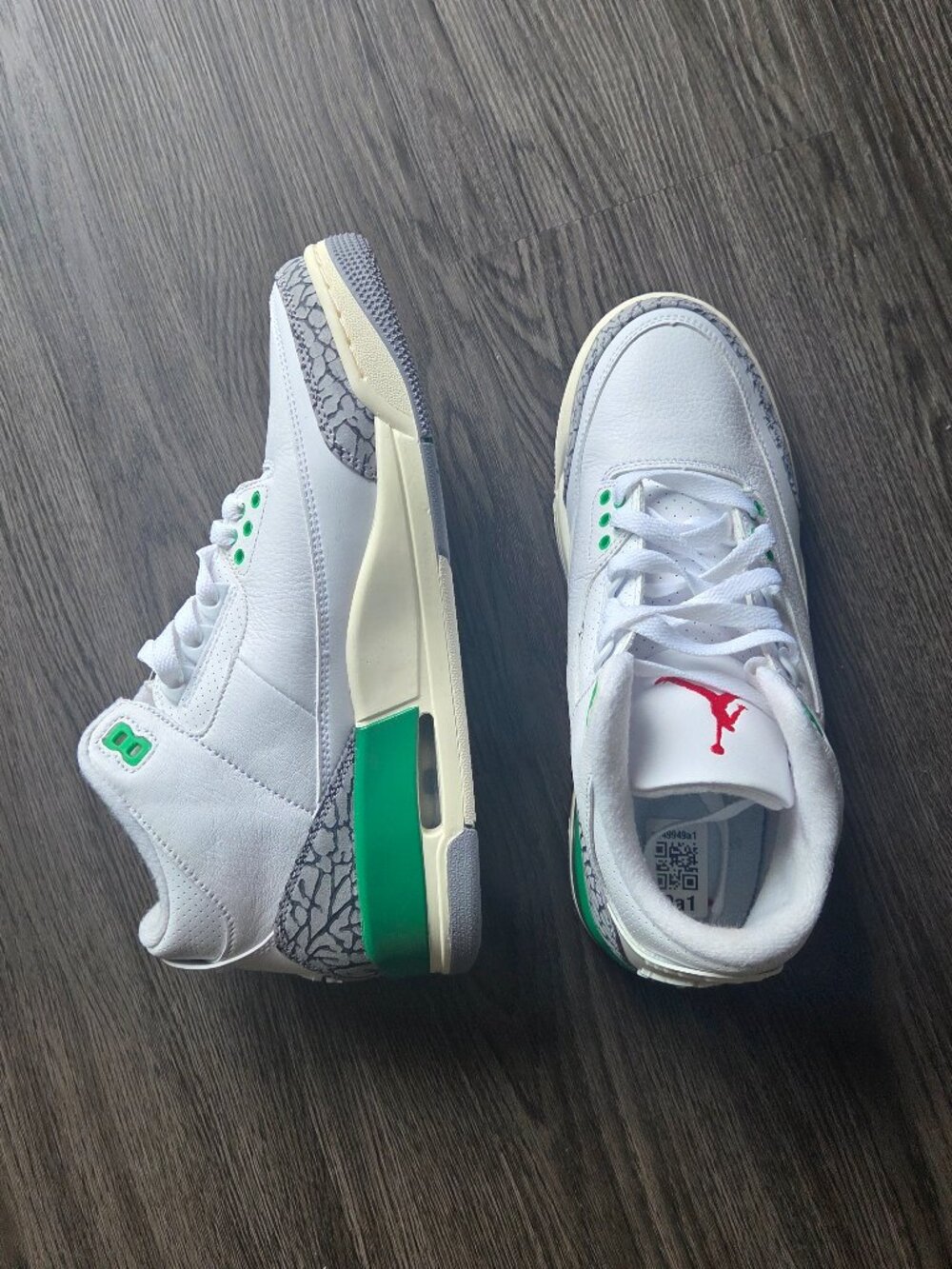 Jordan Air Jordan 3 Retro 'Lucky Green' White & Green Sneakers